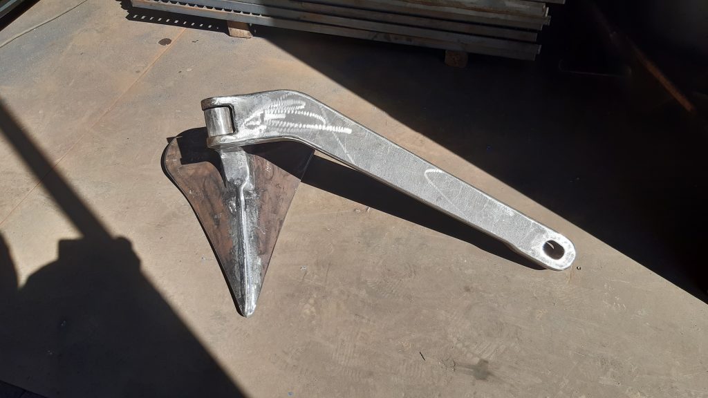 Galvanizli pulluk tipi çapa