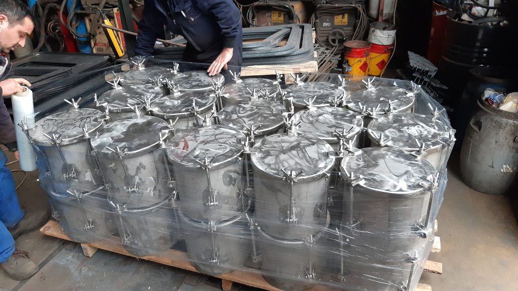 Palet üzerinde paketlenen tank kurutma adaptörleri